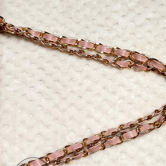 Badgley Mischka Vegan Leather Quilted Bag - Picture 6 of 9